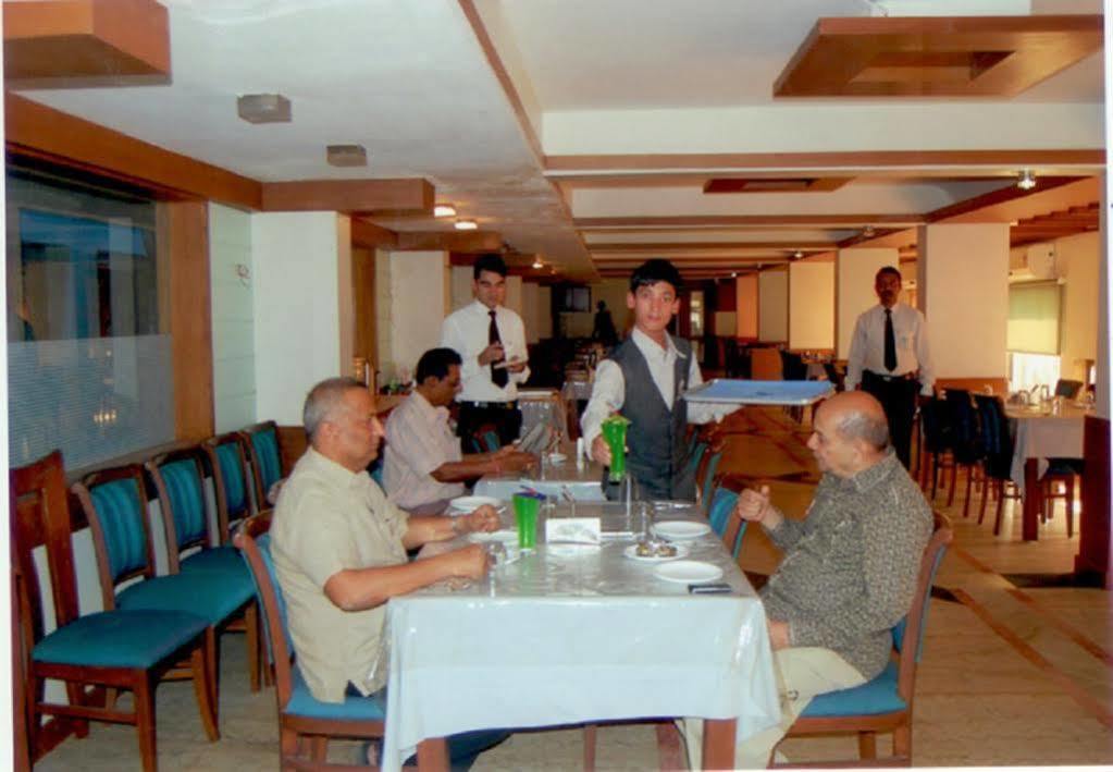 Hotel Abha International Bhuj Zewnętrze zdjęcie